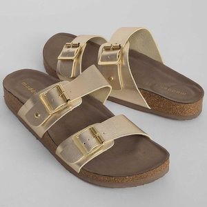 Madden Girl Gold Brando Footbed Sandal
